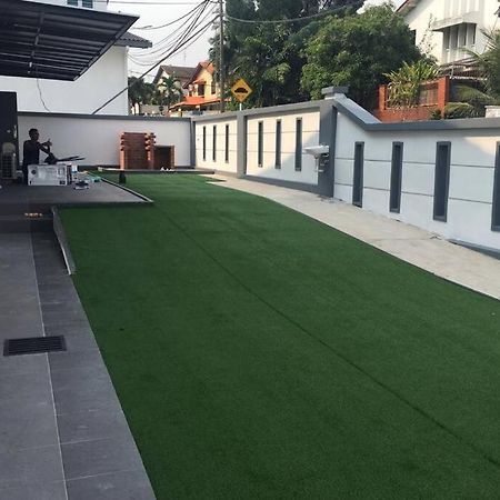 Villa 22Pax :Taman Pelangi Party House Nearby Midvelly Johor Bahru Exterior foto